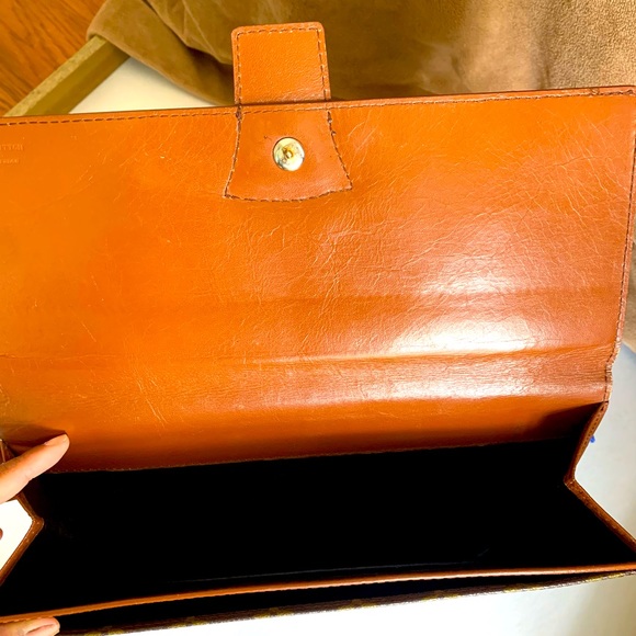 SOLD‼️‼️‼️ Authentic Louis Vuitton Vintage Envelope Clutch. - Picture 2 of 7